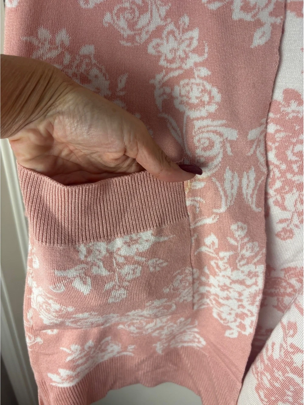 Nina Leonard Women L Pink Floral Jacquard Longline Cardigan Open Front Duster